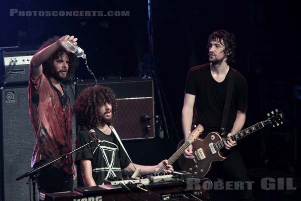 WOLFMOTHER - 2010-01-25 - PARIS - Le Bataclan - 